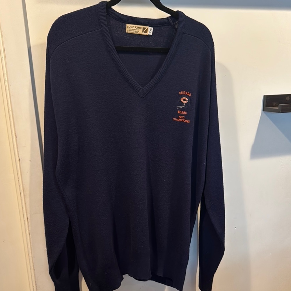 Chicago Bears Navy V-Neck Sweater